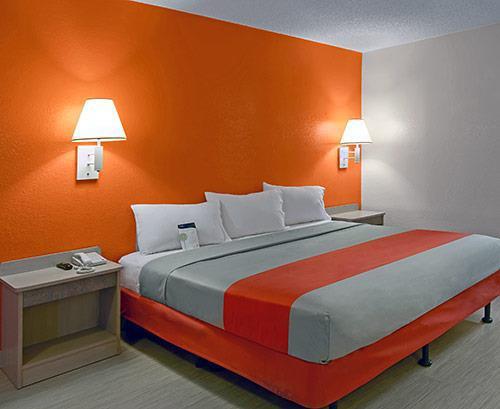 Motel 6 Omaha - Central La Vista Room photo